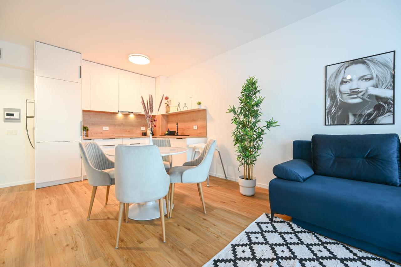 Km Flats Apartment ออราแด ภายนอก รูปภาพ